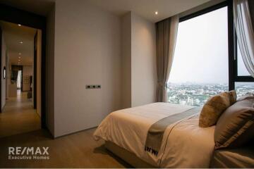 Beautiful 3 Bedrooms 3 Bathrooms on Sukhumvit road.