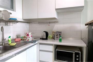 Fully Furnished Condo 10 Mins Walk to MRT Phra Ram 9 - Clean & Safe