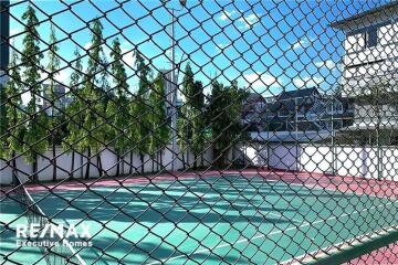 Pet-friendly low rise with a lovely tennis court.