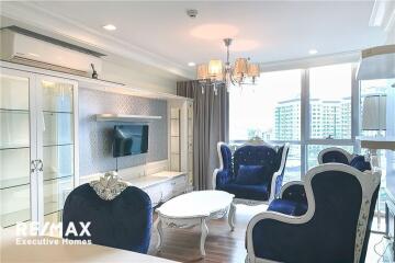 Effortlessly access condominium to BTS Phra Kanhong and Sukhumvit area.