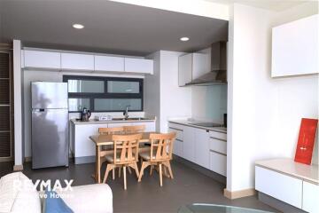 A quiet and convenient area with pet-friendly locate on Ekkamai 22.