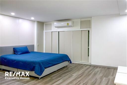 Modern style condominium pet-friendly located on Sukhumvit 24