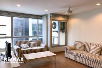 Great value and fully furnished condominium in a quiet and convenient area a 4-minute walk to BTS Ekkamai.