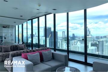 Modern Condo with Spectacular View, 7 Mins Walk to BTS Asoke