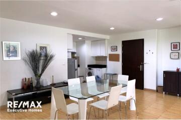 Cozy and fully furnished condominium in a quiet and convenient area a 4-minute walk to BTS Ekkamai.