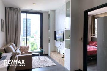 A modern with a spectacular view condominium 3 mins walk to BTS Asoke/MRT Sukhumvit.