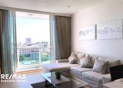 A modern and fully luxury-furnished 8 Thonglor condominium in the CBD area is the most convenient access to anywhere in Bangkok.