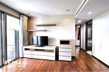 Contemporary Style Condo with Pet-Friendly Location on Sukhumvit 38