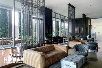 Contemporary Style Condo with Pet-Friendly Location on Sukhumvit 38