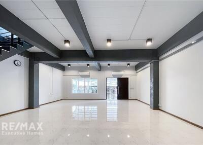 Home office, commercial building, single building, opposite Tang Hua Seng Mall