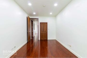 House Thanon Sarasin, 3 bedrooms, Wireless Road, Lumpini, Pathumwan