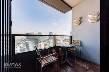 Affordable Luxury at M Silom: Spacious Rooms and Prime Location near BTS Chong Nonsi