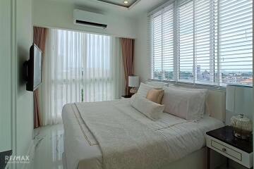 Good investment price, new project located in the best location of Jomtien Sea, Pattaya.