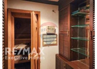 Large condo near BTS Phrom Phong with built-ins.