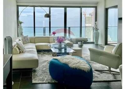 Luxury condo with ocean views in Wong Amat Beach.