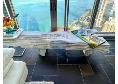 Luxury condo with ocean views in Wong Amat Beach.