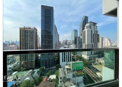 Ideal location for urban living at Prime Phathumwan Condo.