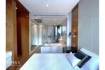 Ideal location for urban living at Prime Phathumwan Condo.