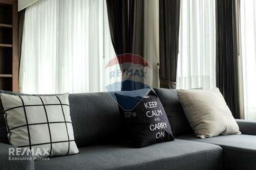 2 bedrooms near BTS Phrom Phong, very good location.