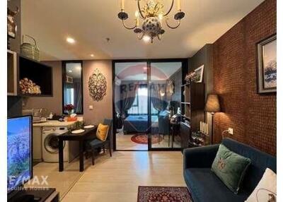 Convenient Condo with MRT Phetchaburi 5 Mins Walk, Airport Link, and Expressway Exit Access