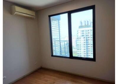 Luxurious 4-Bedroom Duplex Condo  Prime Asoke Location  3 Mins Walk to MRT Phetchaburi