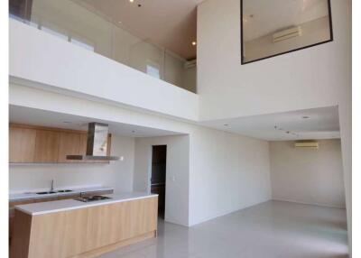 Luxurious 4-Bedroom Duplex Condo  Prime Asoke Location  3 Mins Walk to MRT Phetchaburi