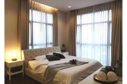 Corner Condo near BTS Thonglor - Unbeatable Price! 5 mins to BTS Phrom Phong