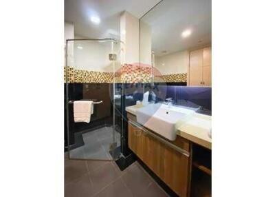 Nice unit in a quiet residential area.