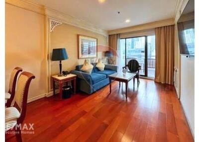 Nice 2beds unit with the park view in a quiet soi.