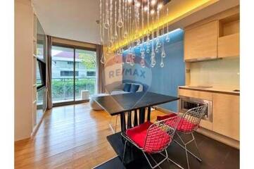 Beautiful 1bed condo for Sale on the soi 49.