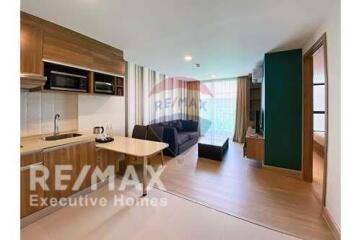 Nice unit in a quiet residential area.