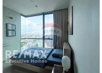 Fully Furnitured Condo near BTS "Phra Khanong".