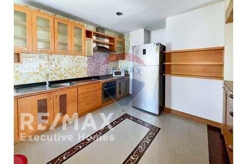 2bed Fully Furnitured Pet Friendly Condo not far from BTS "Thong Lor".