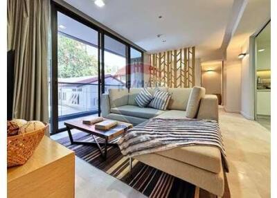 Fully Furnitured  pet friendly condo / BTS "Phrom Phong".