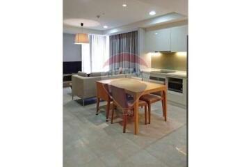 2+1 beds Fully Furnitured pet friendly Condo / BTS PhromPhong