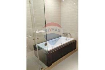 2+1 beds Fully Furnitured pet friendly Condo / BTS PhromPhong