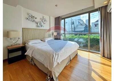 Beautiful 1bed condo for Sale on the soi 49.