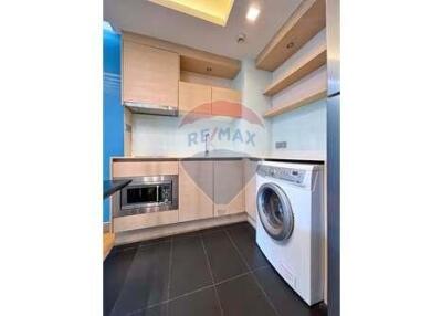 Beautiful 1bed condo for Sale on the soi 49.