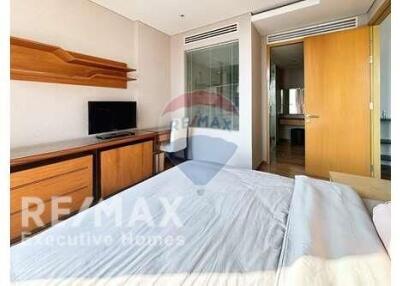 Nice 1bed Fully Furnitured Condo     "".