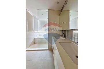 High Floor 2bed Fully Furnitured Unit     "".