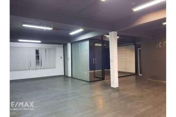 Spacious Commercial Building for Rent with 2 Double Rooms