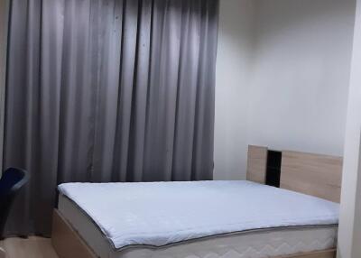 Condo for Rent at Ideo Mobi Phaya Thai