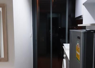 Condo for Rent at Ideo Mobi Phaya Thai