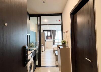 Condo for Rent at XT Huaikhwang