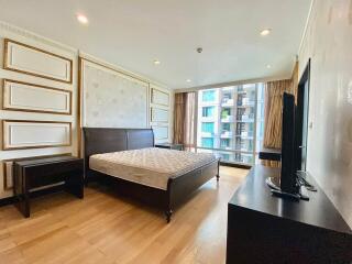 Condo for Rent at The Park Chidlom