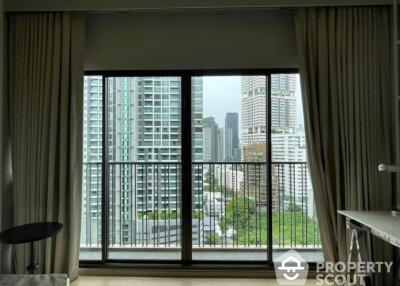 1-BR Condo at Noble Refine Prompong near BTS Phrom Phong