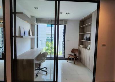 2-BR Condo at Rende Sukhumvit 23 near MRT Sukhumvit