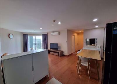 2 bed Condo in Belle Grand Rama 9 Huai Khwang Sub District C019476