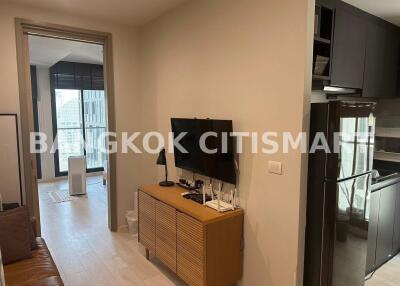 Condo at Noble Ploenchit for sale