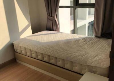 2-BR Condo at Ideo Mobi Phayathai near BTS Phaya Thai